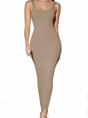 Woman’s Tan Maxi Tank Dress, Tank Sleeves, Tight, Stretchy Classic Dress  Size S